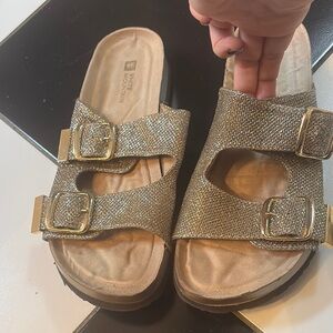 White Mountain gold Sandals